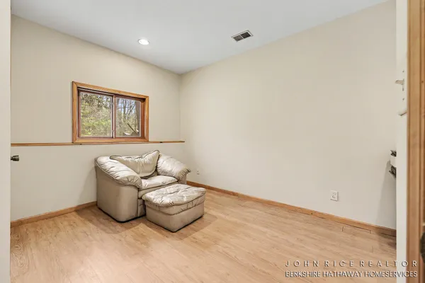 $700,000 | 10690 Bennett Street Southeast, Lowell, MI 49331