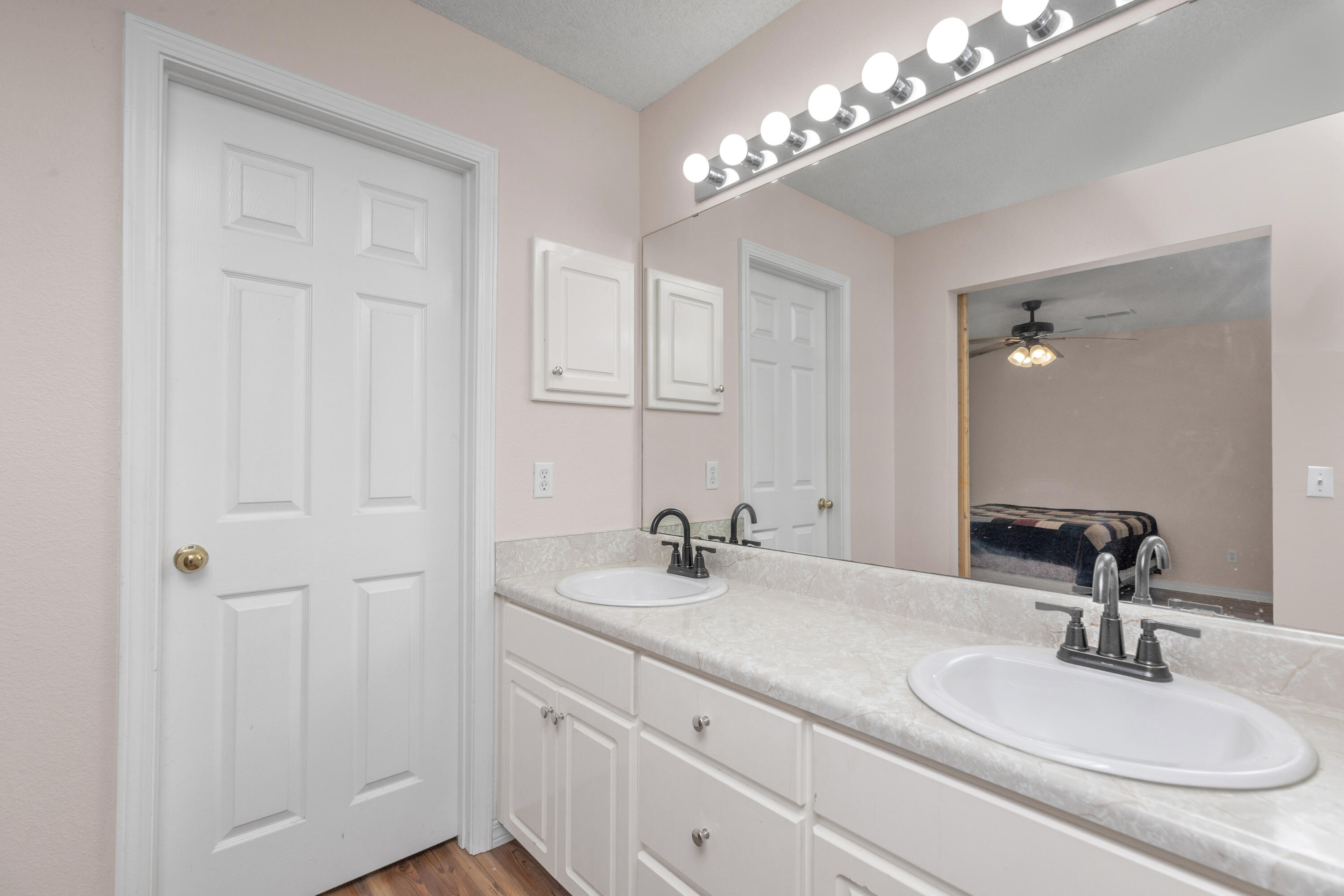 2091 Alfred Boulevard Navarre, FL 32566 - Photo 32 of 36 147A0134
