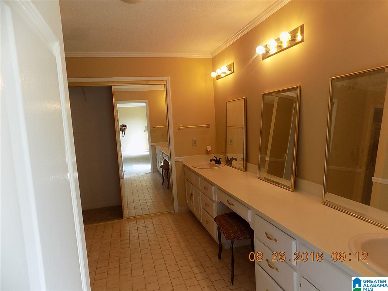 430 Woodland Road Bessemer, AL 35020 - Photo 8 of 15