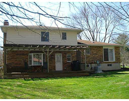 5575 Conrad Court Springfield, OH 45502 - Photo 2 of 25