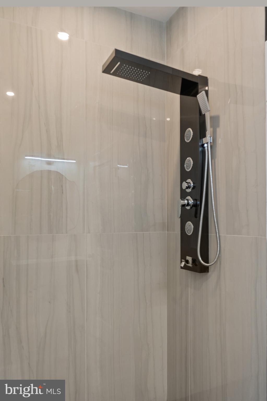 1644 North 6th Street Philadelphia, PA 19122 - Photo 27 of 52 a bathroom with a shower