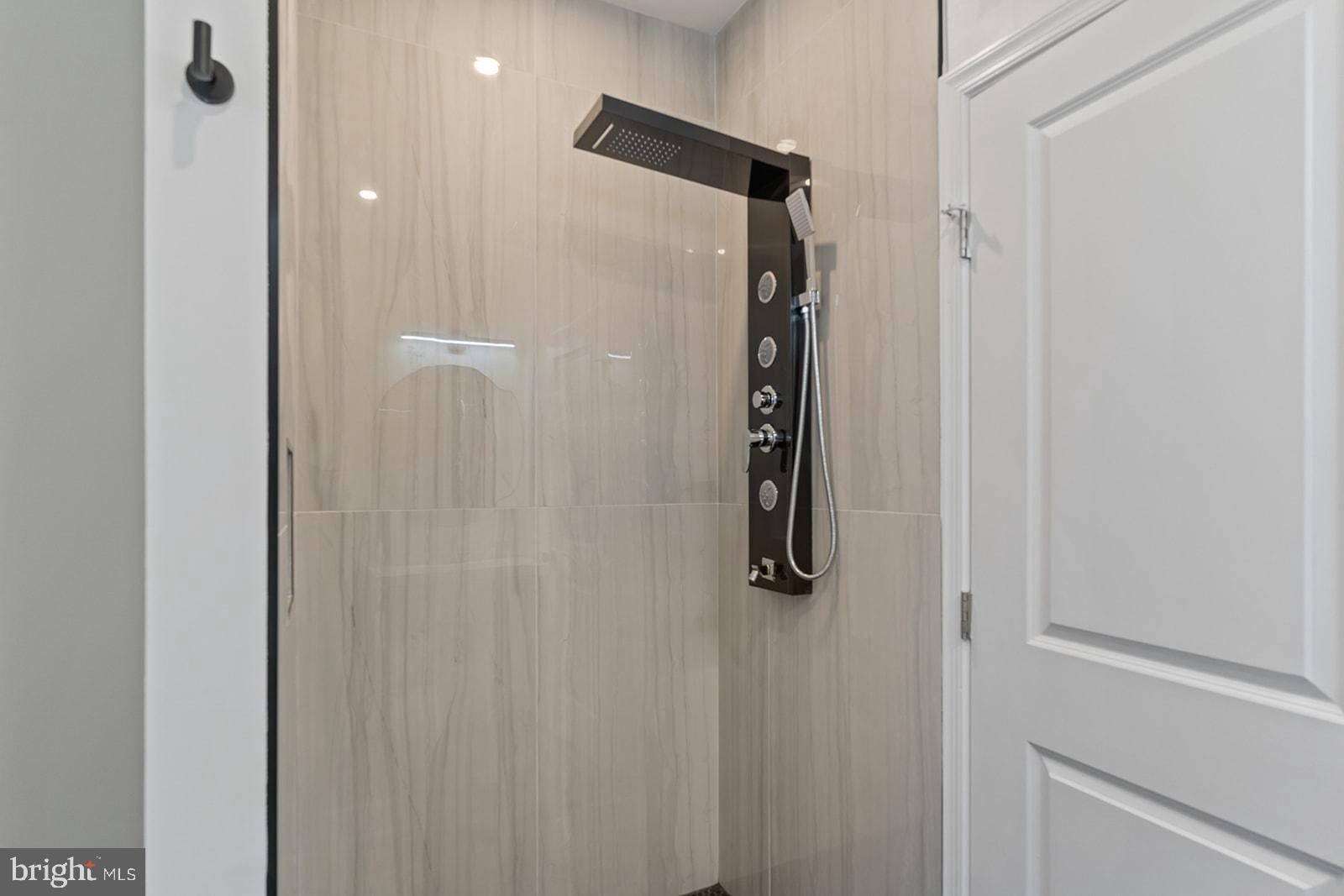 1644 North 6th Street Philadelphia, PA 19122 - Photo 28 of 52 a bathroom with a shower