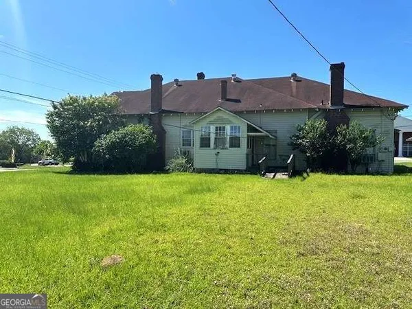 $179,000 | 130 South Washington Street, Lyons, GA 30436