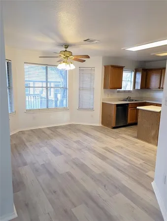 $2,000 | 1628 West Pflugerville Parkway, Round Rock, TX 78664