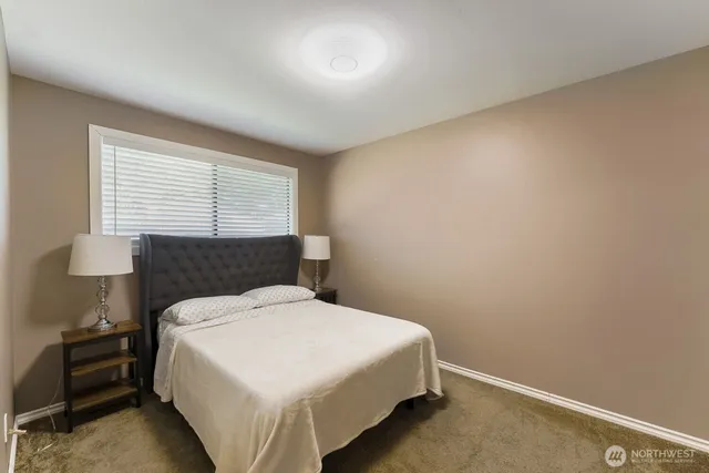 $1,100,000 | 715 Sunrise Place Southwest, Issaquah, WA 98027