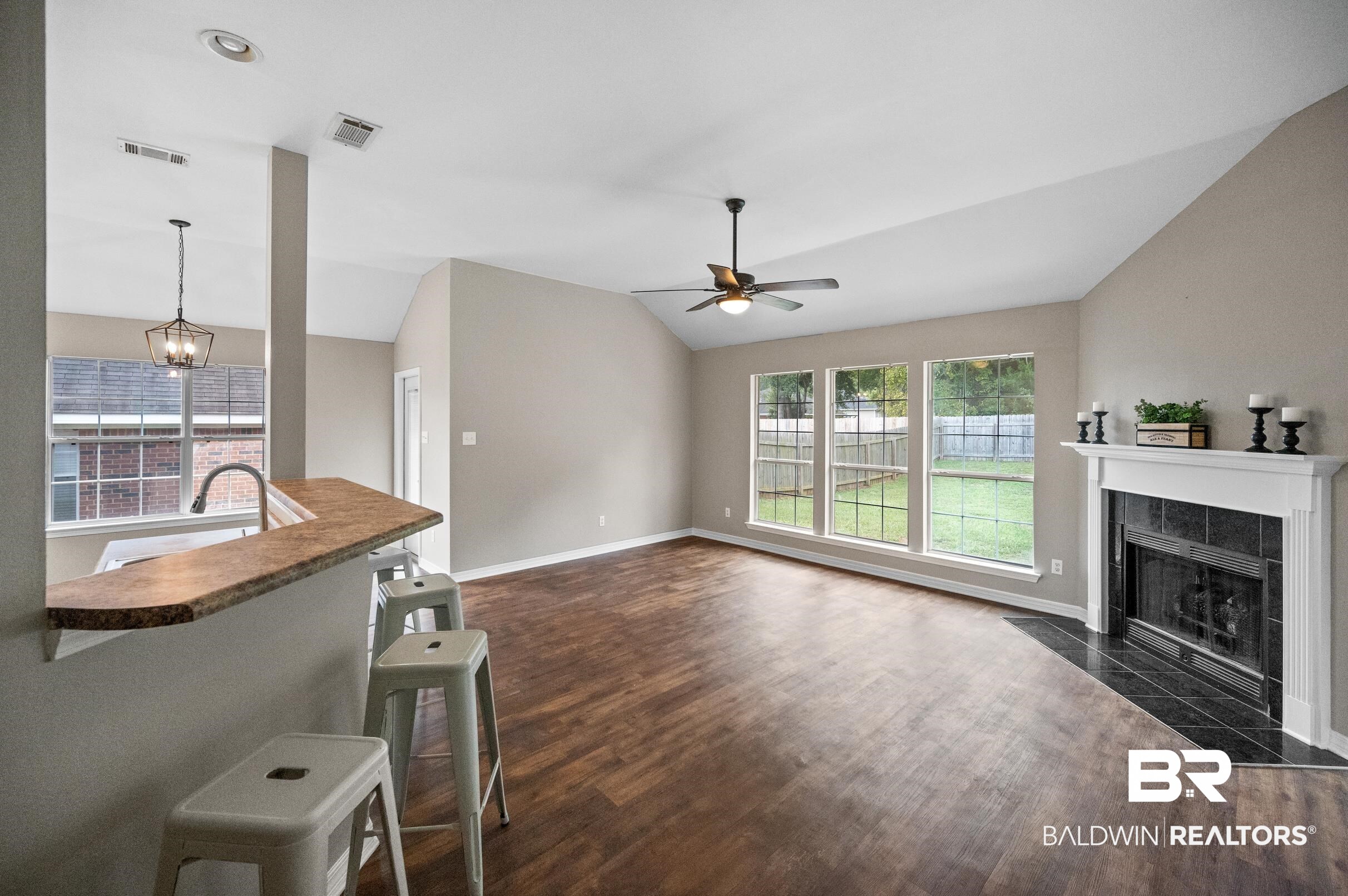 1309 Forest Cove Drive Mobile, AL 36618 - Photo 10 of 31