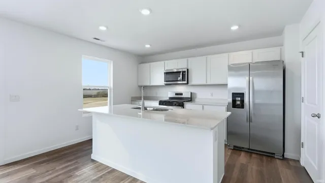 $324,900 | 5639 Tranquilo Way, Fort Wayne, IN 46818