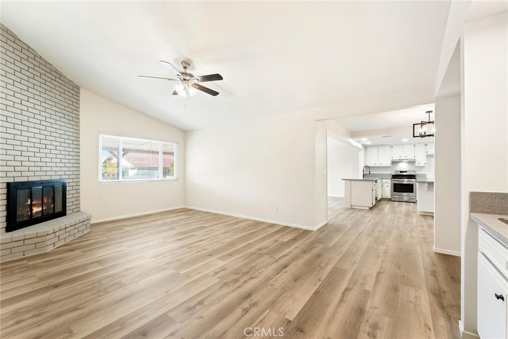 1127 Alleppo Court Hemet, CA 92545 - Photo 8 of 35