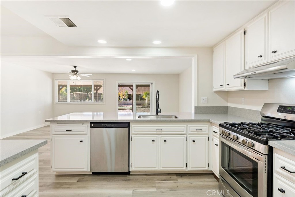 1127 Alleppo Court Hemet, CA 92545 - Photo 10 of 35