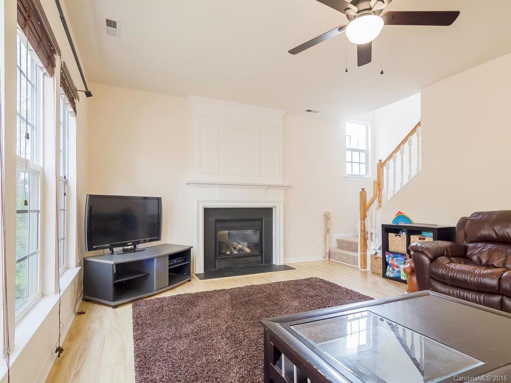 18114 Bluff Inlet Road, Unit 69 Cornelius, NC 28031 - Photo 4 of 23 Gallery Image 4
