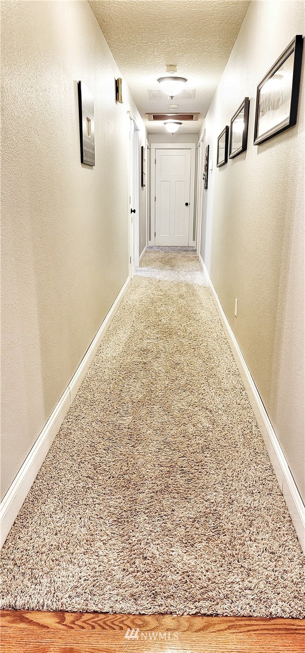 317 Grasseth Poston Road Longview, WA 98632 - Photo 12 of 36 a view of a big room