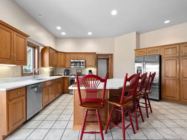 $362,900 | 1908 Bent Tree Court, Auburn, IN 46706