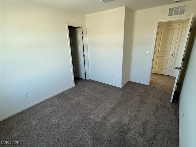 $2,400 | 5929 Violet Crown Street, North Las Vegas, NV 89081