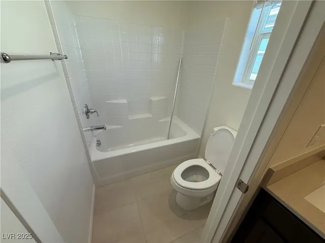 $2,400 | 5929 Violet Crown Street, North Las Vegas, NV 89081