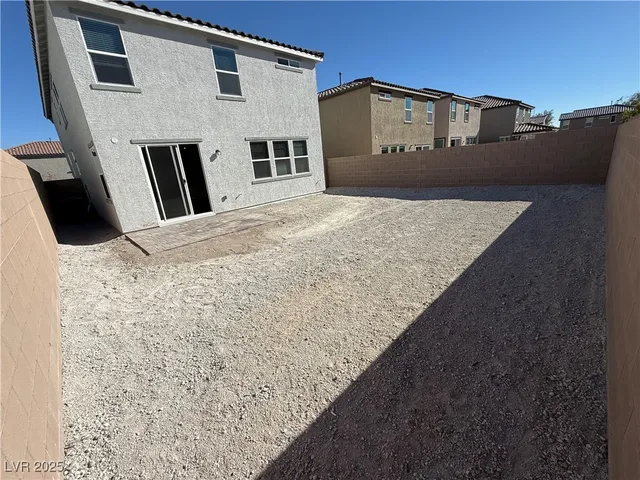 $2,400 | 5929 Violet Crown Street, North Las Vegas, NV 89081