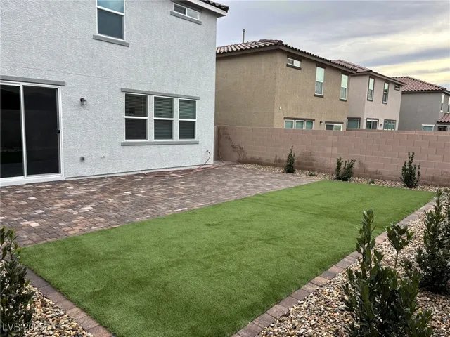 $2,350 | 5929 Violet Crown Street, North Las Vegas, NV 89081