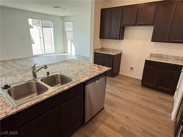$2,400 | 5929 Violet Crown Street, North Las Vegas, NV 89081