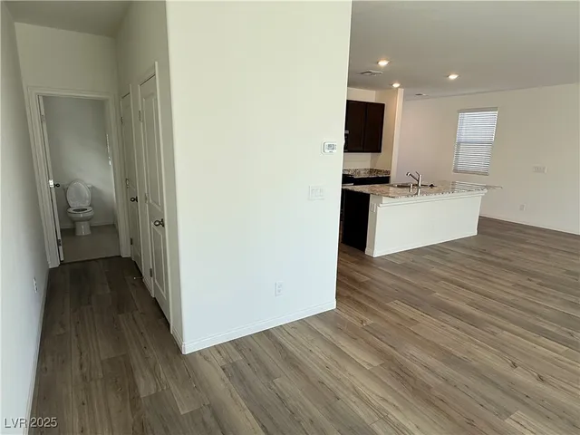 $2,400 | 5929 Violet Crown Street, North Las Vegas, NV 89081