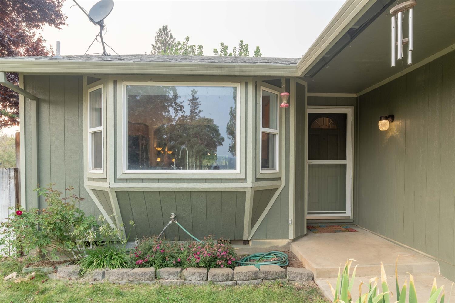 9992 Blackwell Road Central Point, OR 97502 - Photo 2 of 35 Additional Photo