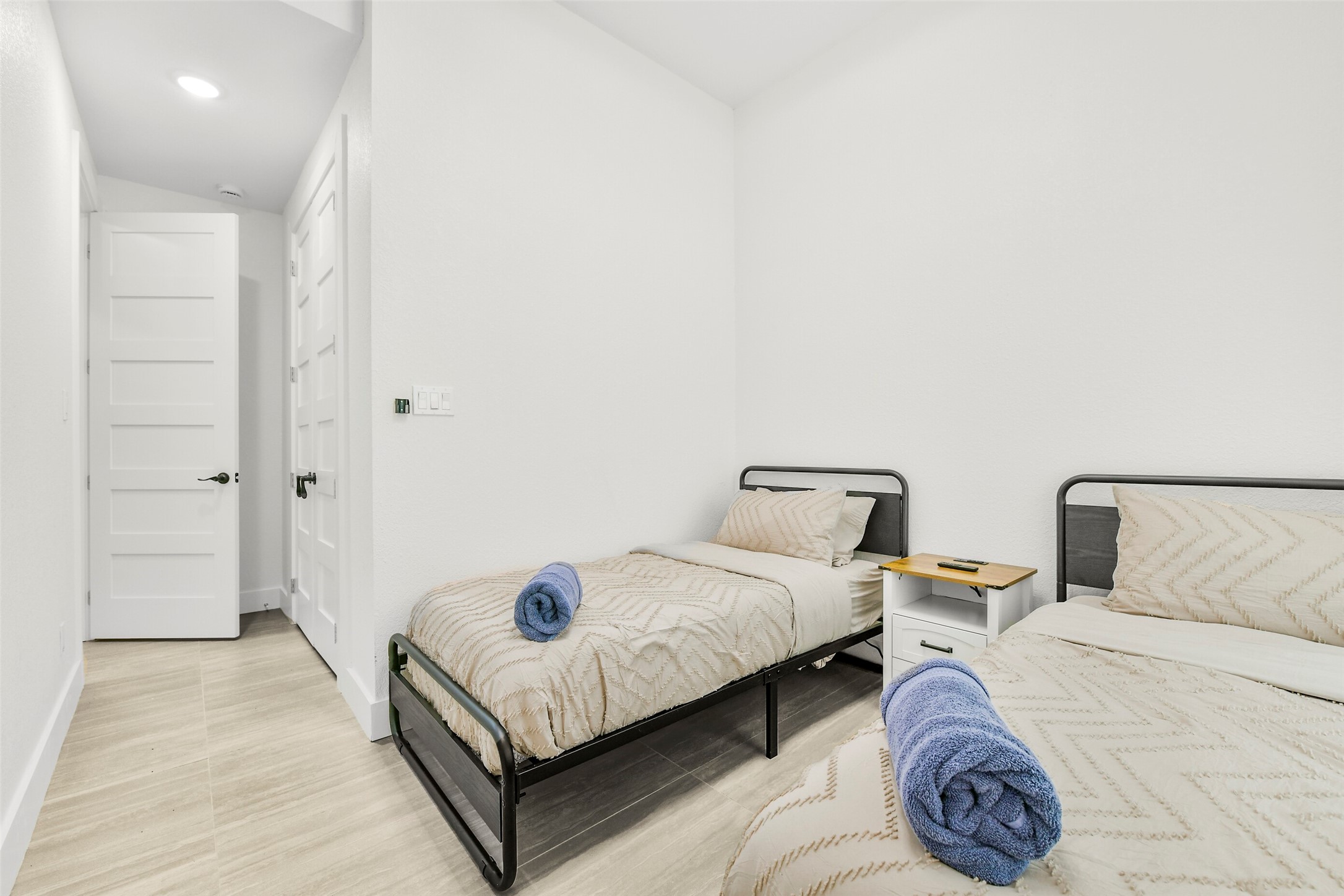 7103 Long Point Road, Unit A Houston, TX 77055 - Photo 17 of 19 Gallery Image 17