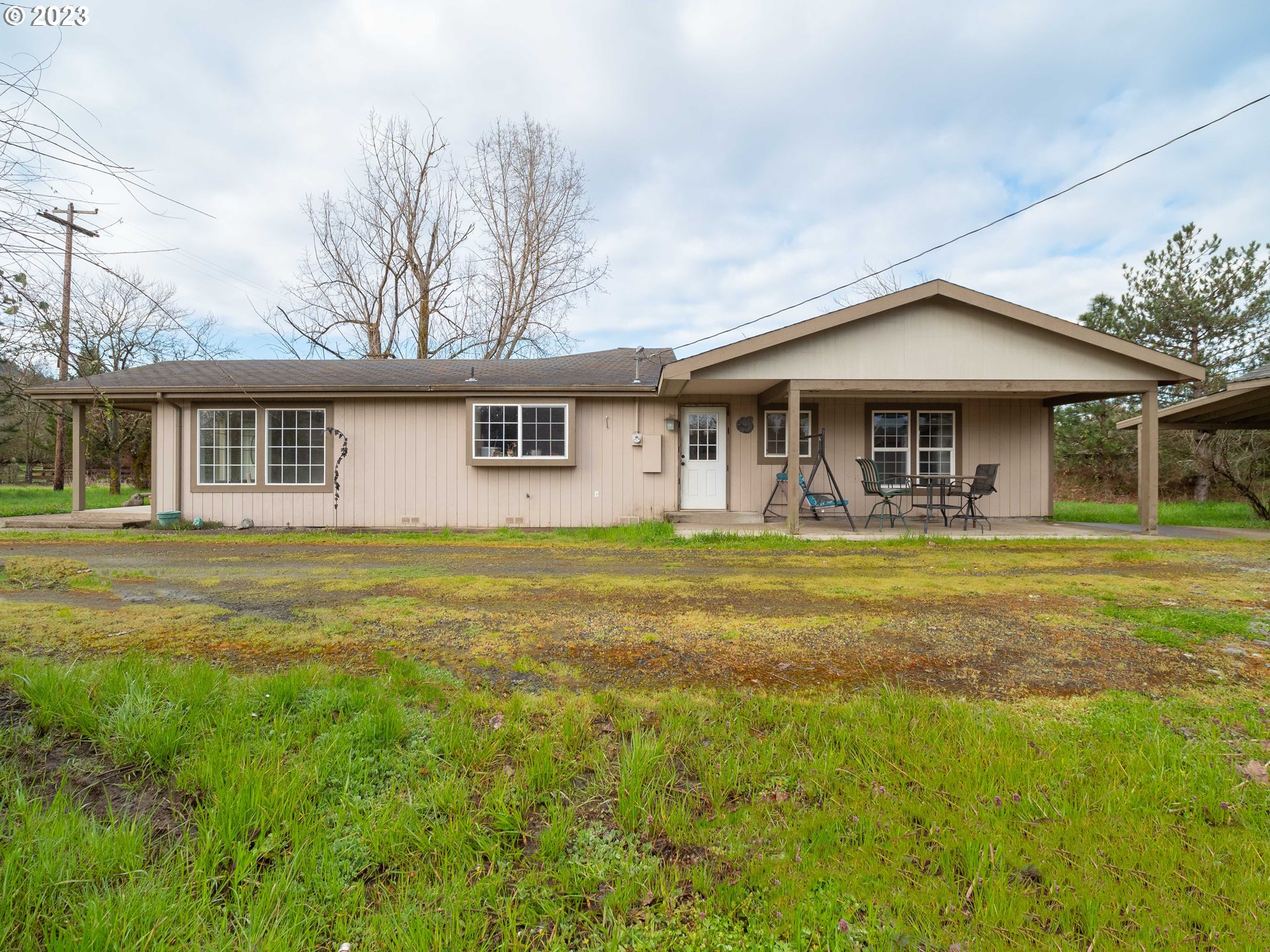 3020 Fisher Road Roseburg, OR 97471 - Photo 5 of 48 Gallery Image 5