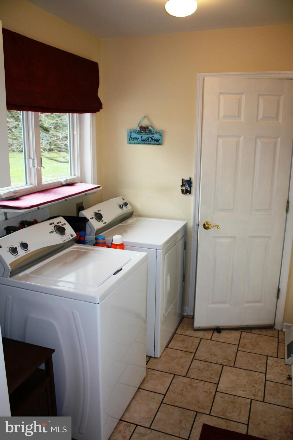 2012 Whiteford Road Whiteford, MD 21160 - Photo 19 of 30 Interior (General)
