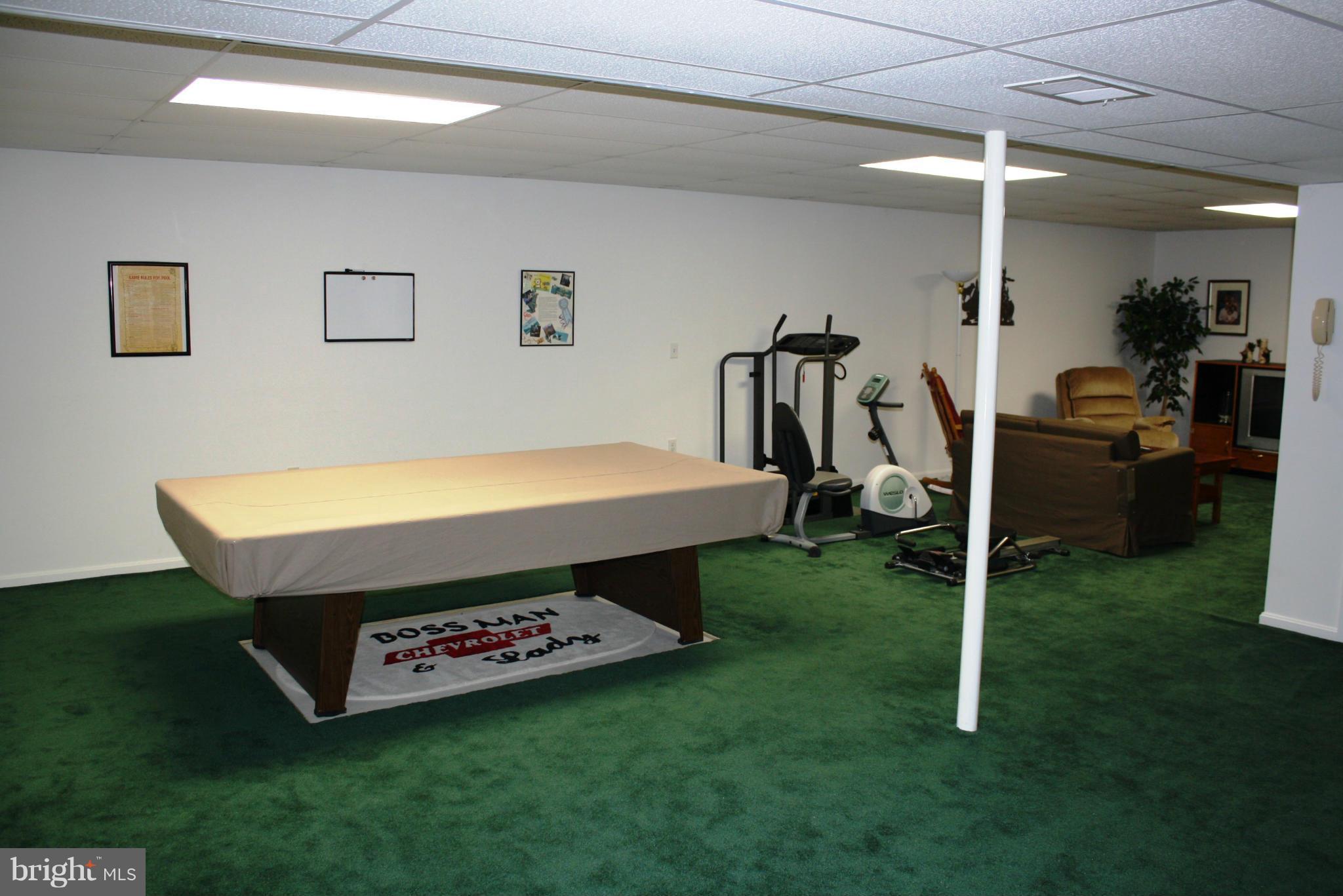2012 Whiteford Road Whiteford, MD 21160 - Photo 20 of 30 Family Room