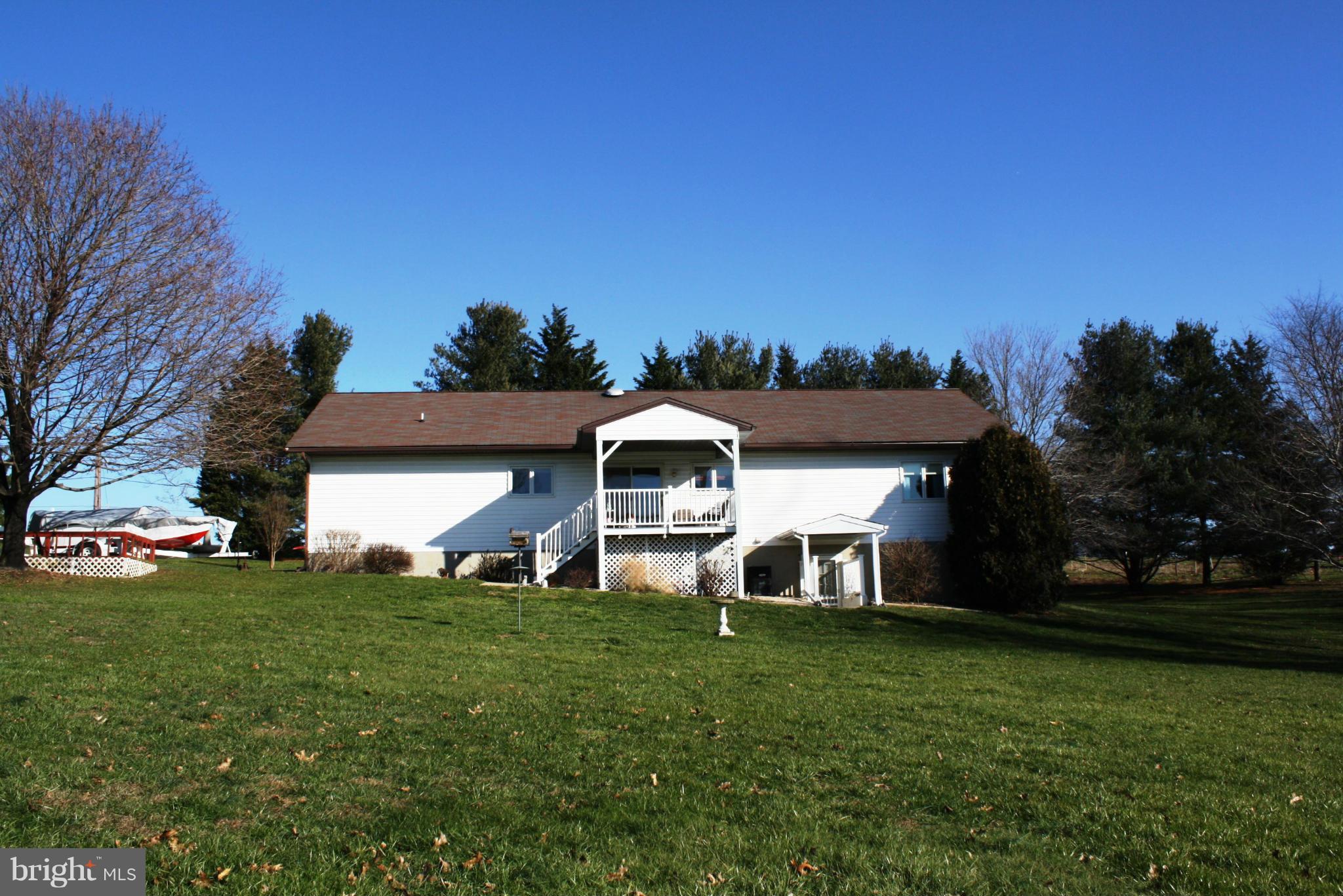 Exterior (Rear)