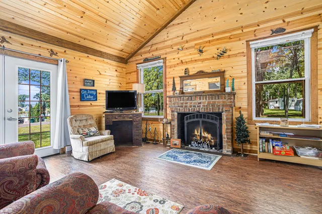 $199,900 | 32205 James Street, Colon, MI 49040