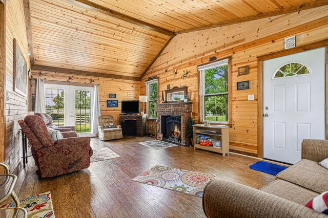 $199,900 | 32205 James Street, Colon, MI 49040