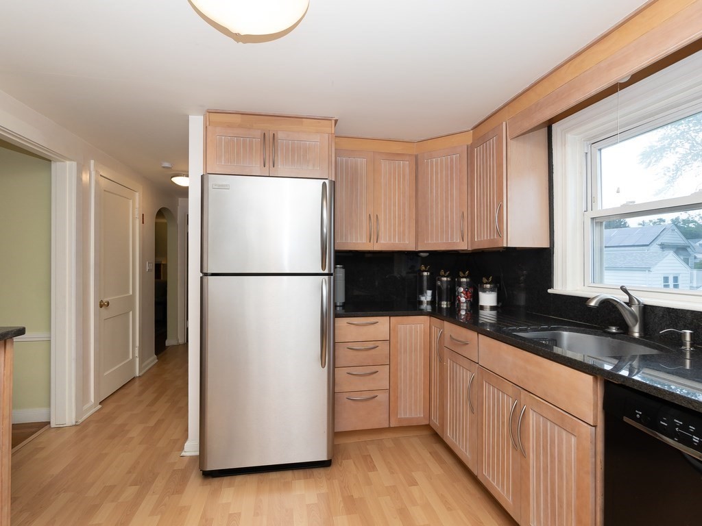 31 Falmouth Road Watertown, MA 02472 - Photo 13 of 33