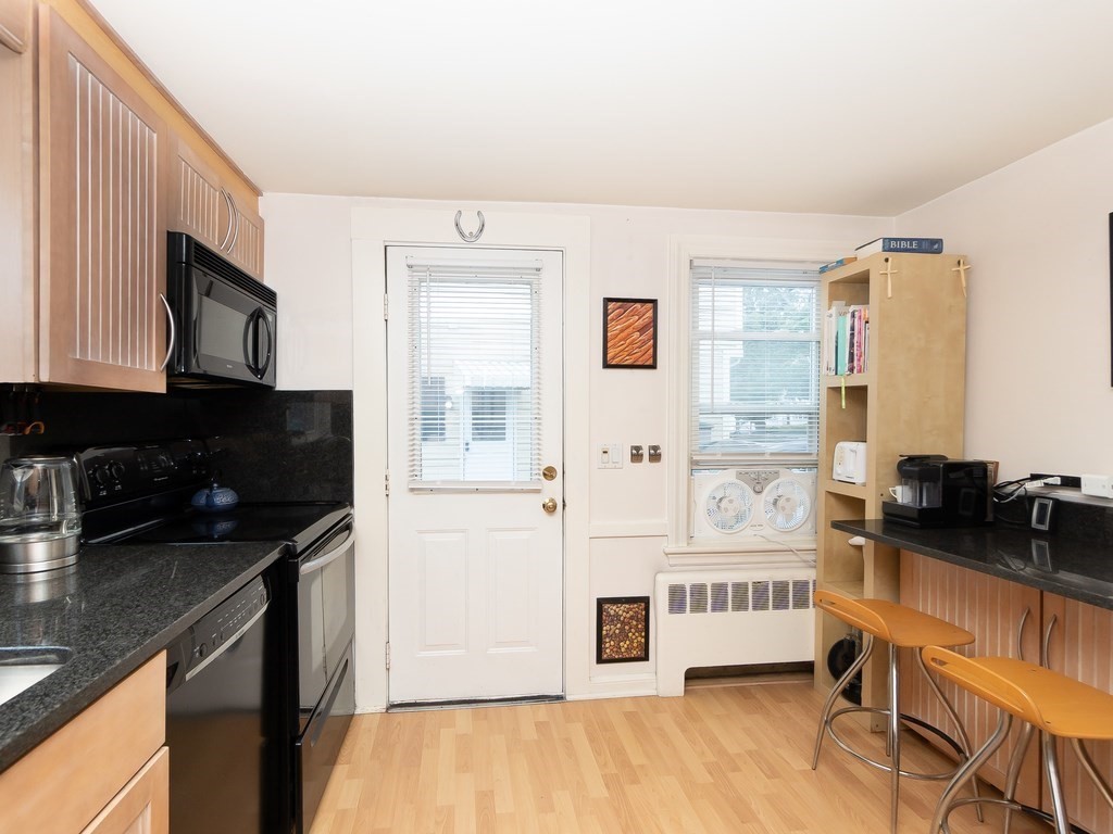 31 Falmouth Road Watertown, MA 02472 - Photo 14 of 33