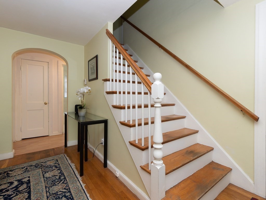 31 Falmouth Road Watertown, MA 02472 - Photo 19 of 33