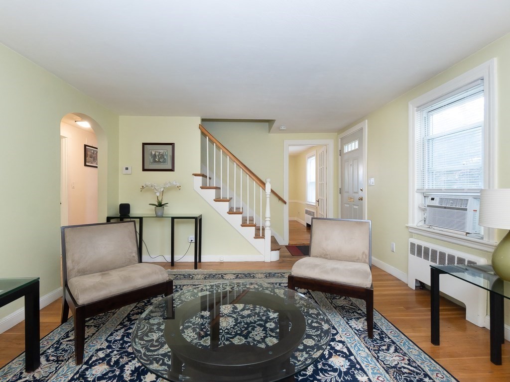 31 Falmouth Road Watertown, MA 02472 - Photo 5 of 33