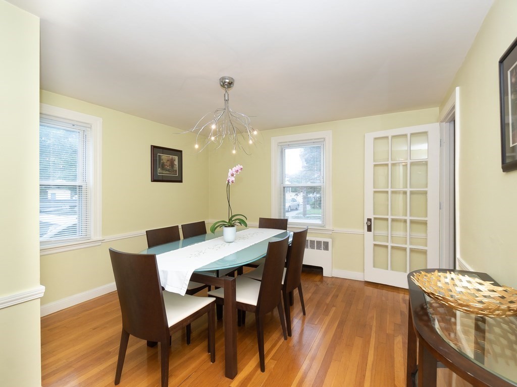 31 Falmouth Road Watertown, MA 02472 - Photo 8 of 33