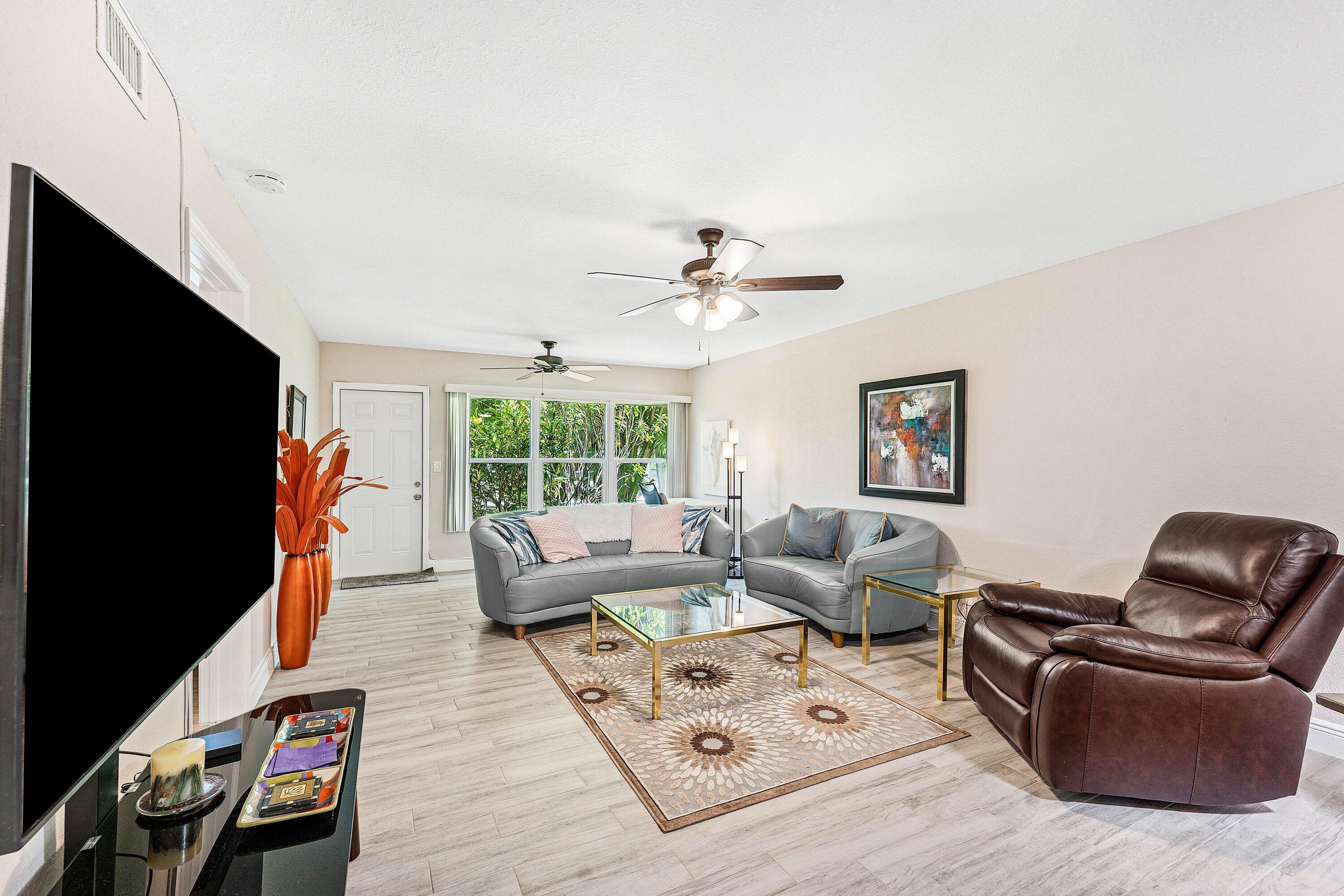 18900 Stewart Circle, Unit 2 Boca Raton, FL 33496 - Photo 15 of 34 living room