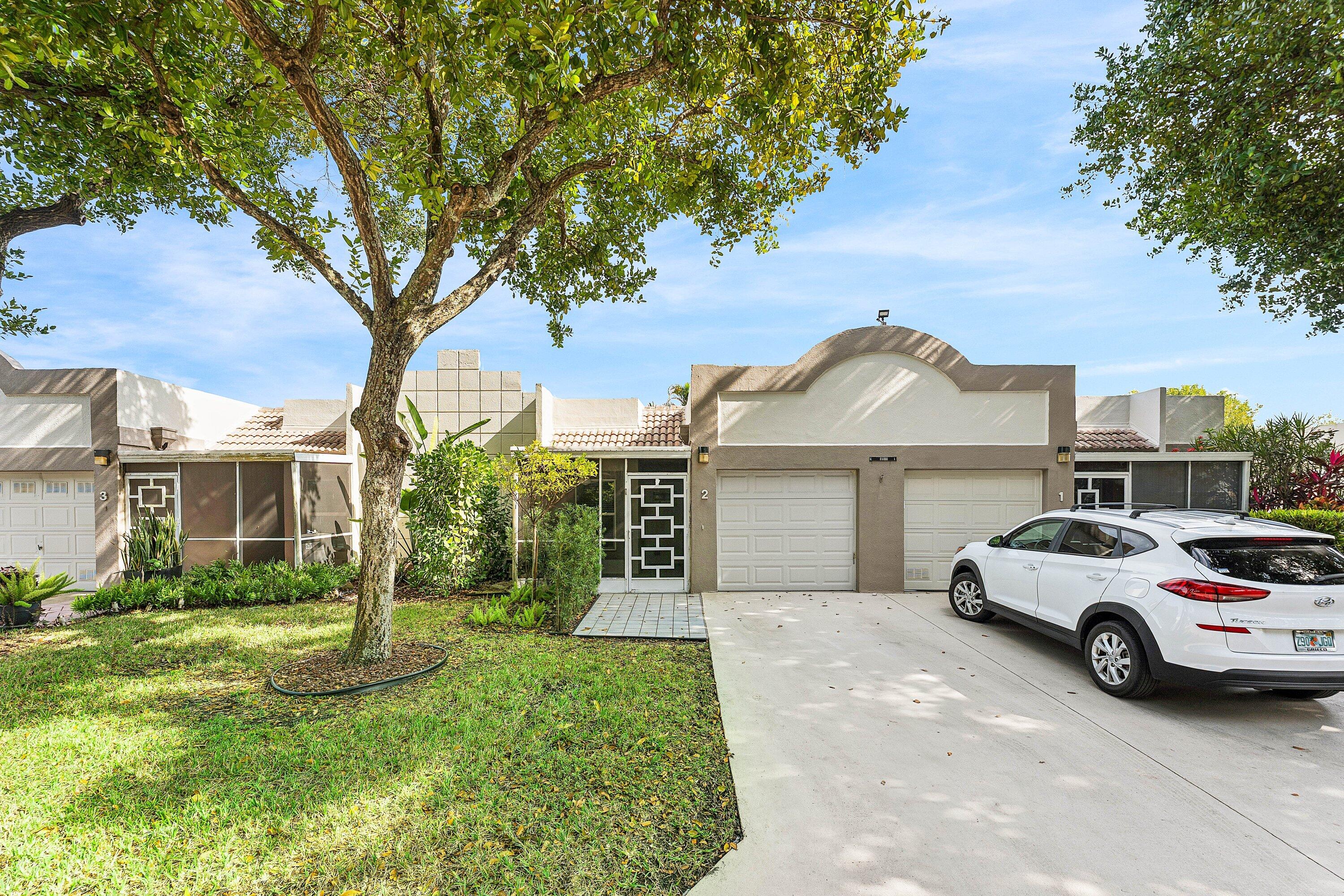 18900 Stewart Circle, Unit 2 Boca Raton, FL 33496 - Photo 26 of 34 Front Exterior View