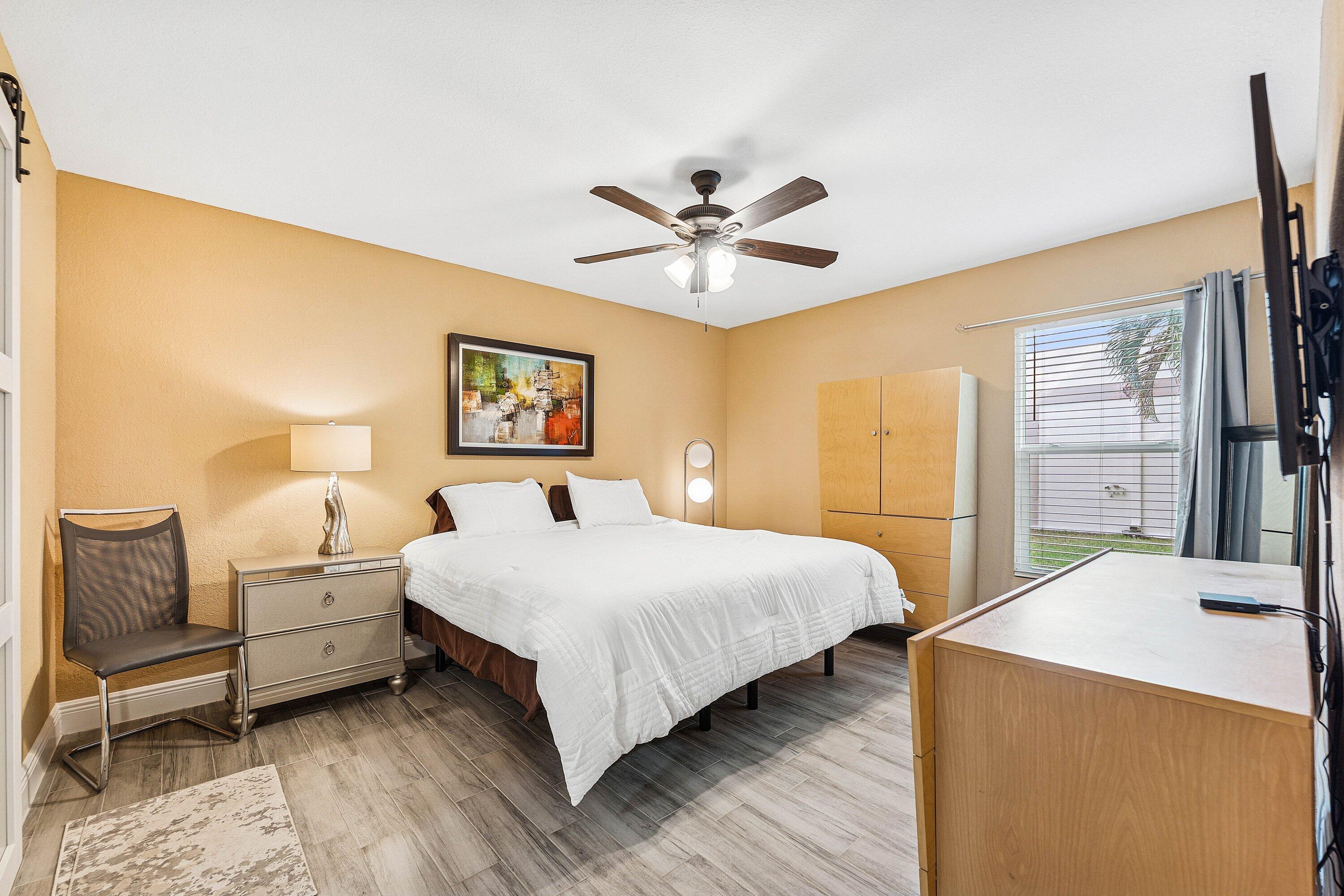 18900 Stewart Circle, Unit 2 Boca Raton, FL 33496 - Photo 5 of 34 Primary Bedroom