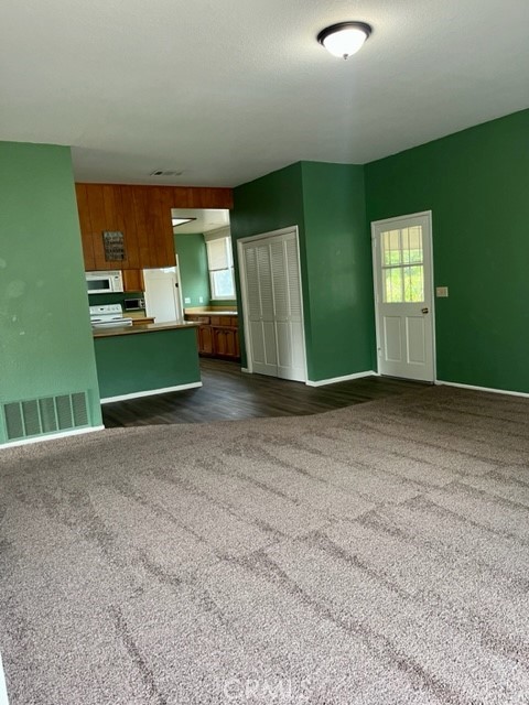 431 Chestnut Avenue Redlands, CA 92373 - Photo 18 of 23 a view of a livingroom with a furniture and a window