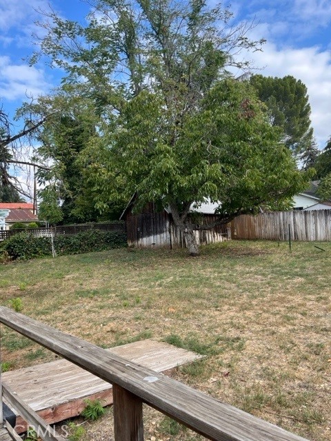 431 Chestnut Avenue Redlands, CA 92373 - Photo 23 of 23 a view of a swimming pool with a patio