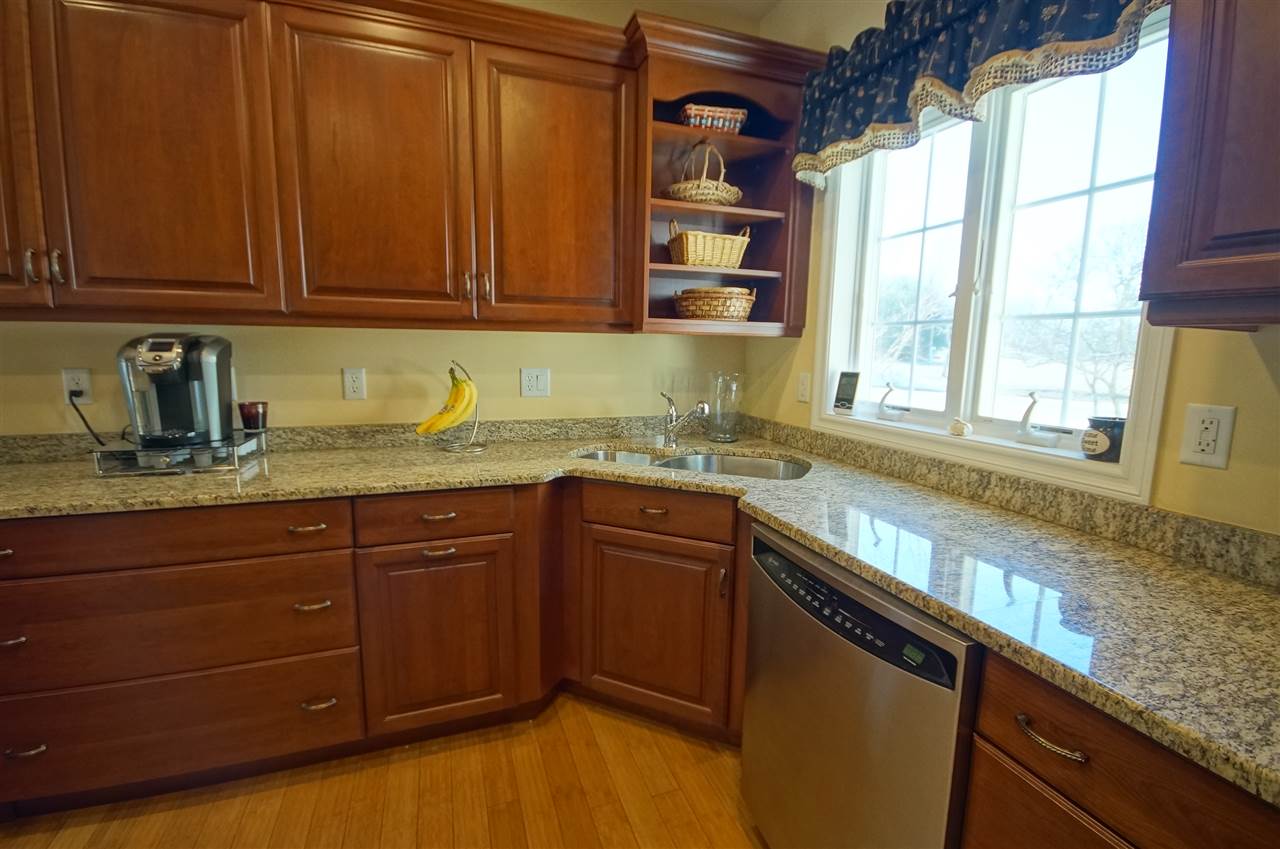 9 Lamplighter Village Road, Unit 9 Windham, NH 03087 - Photo 22 of 34