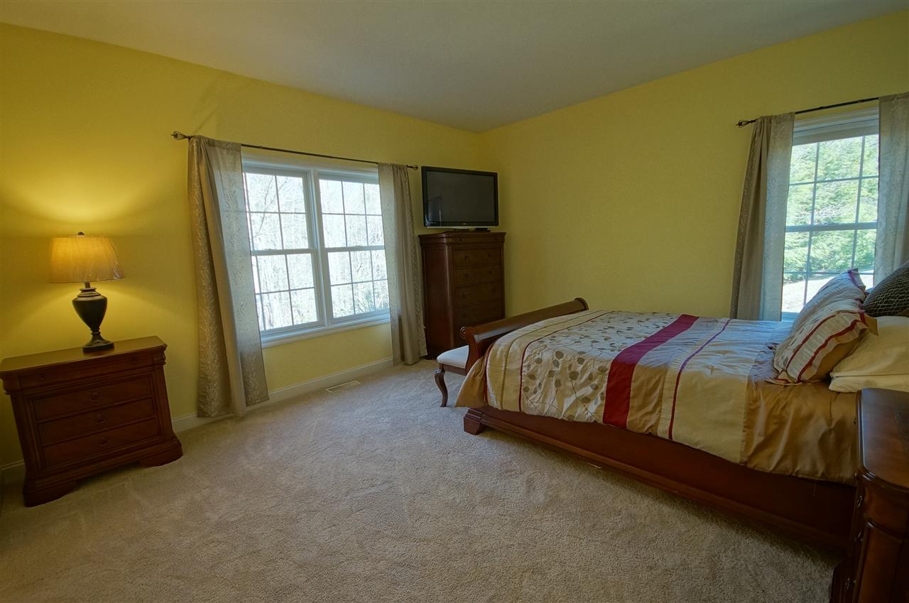 9 Lamplighter Village Road, Unit 9 Windham, NH 03087 - Photo 24 of 34