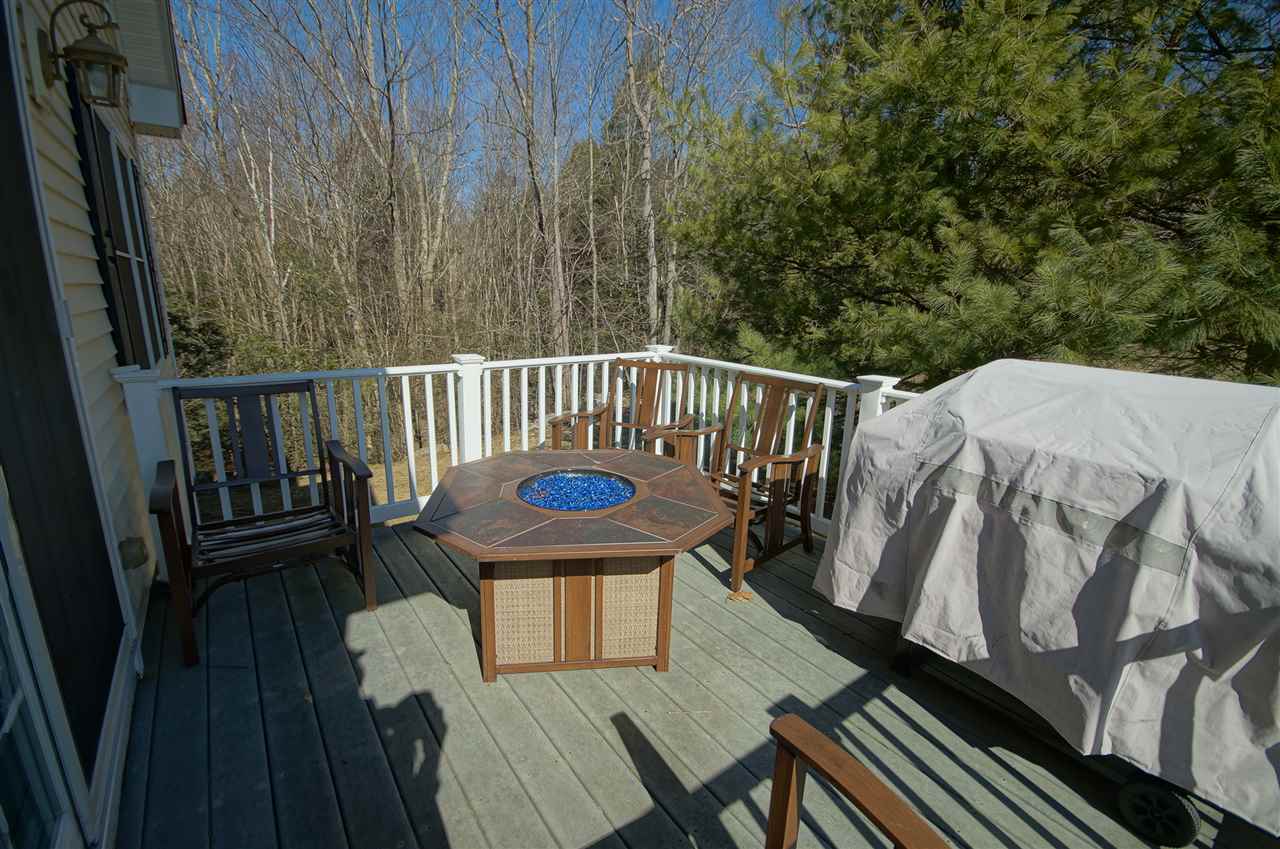 9 Lamplighter Village Road, Unit 9 Windham, NH 03087 - Photo 5 of 34