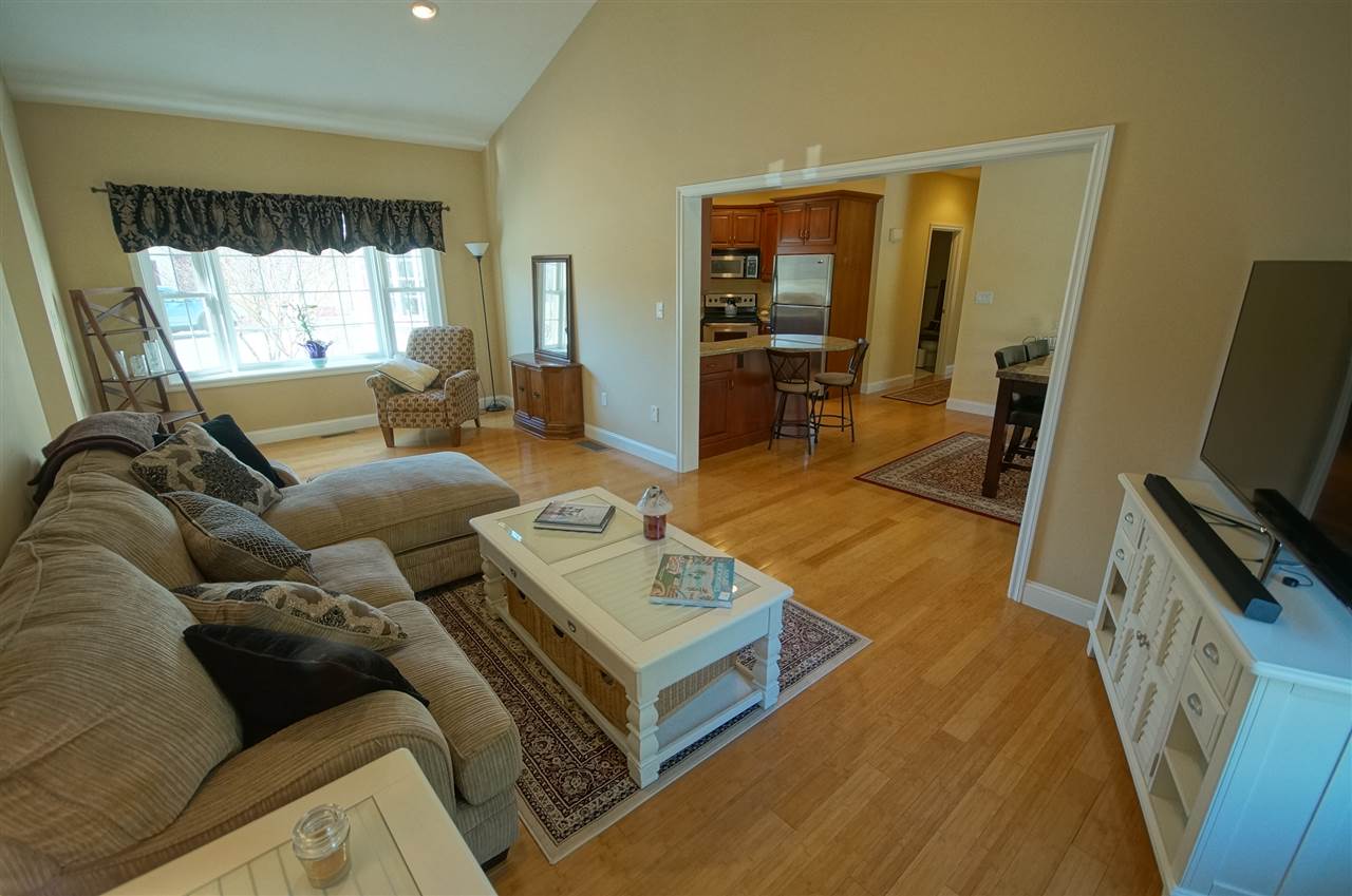 9 Lamplighter Village Road, Unit 9 Windham, NH 03087 - Photo 9 of 34