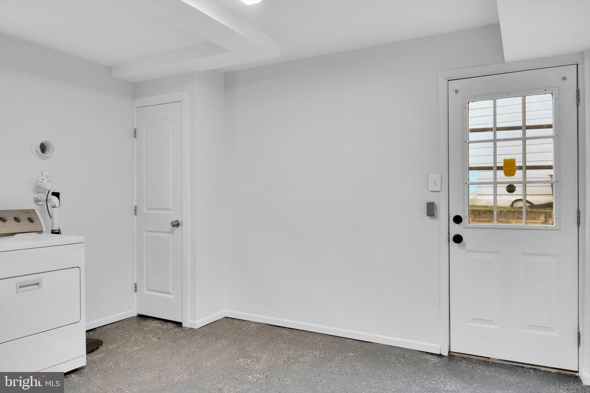 4224 Kinmount Road Lanham, MD 20706 - Photo 39 of 45 a view of room with window