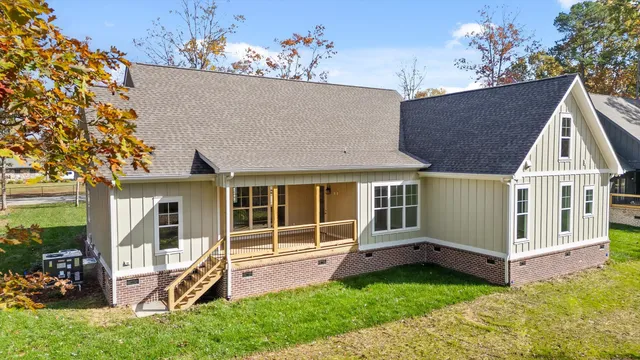 $650,000 | 2748 Mowbray Pike, Soddy Daisy, TN 37379