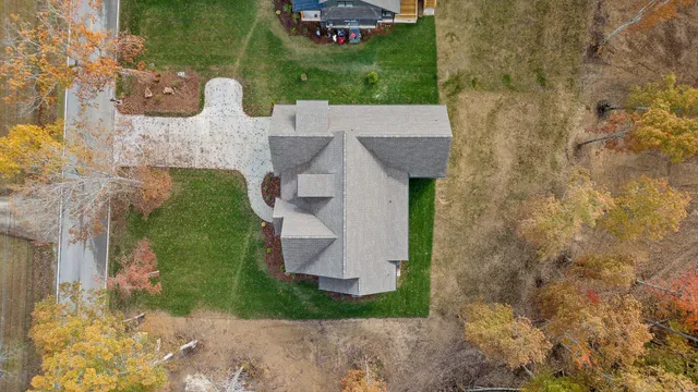 $650,000 | 2748 Mowbray Pike, Soddy Daisy, TN 37379