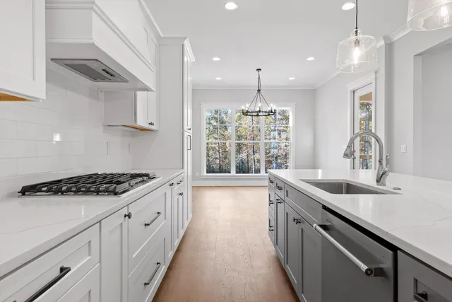 $650,000 | 2748 Mowbray Pike, Soddy Daisy, TN 37379