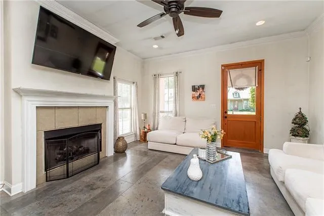 $2,000 | 810 St Joseph Drive, Ponchatoula, LA 70454