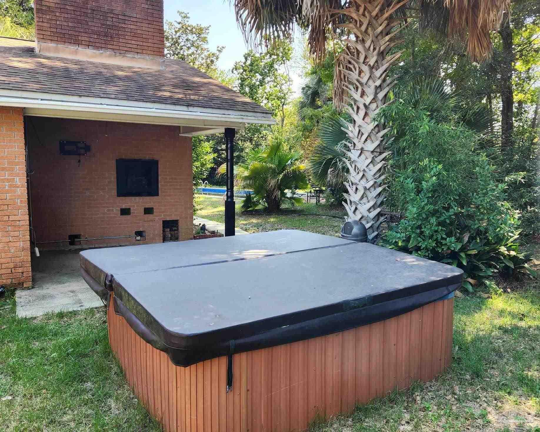 5600 Adelyn Road Pensacola, FL 32504 - Photo 12 of 34 Gallery Image 12